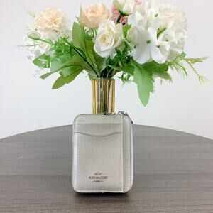 Coach CW890 Zip Card Case IN LIGHT SILVER